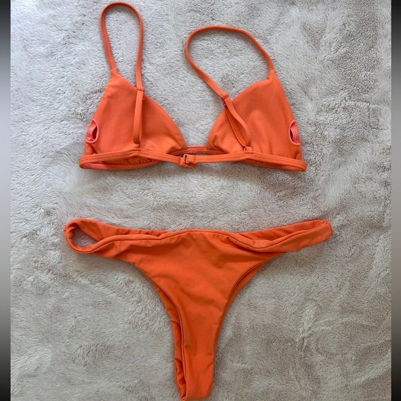 Volcom Bikini Set - Picture 2 of 3